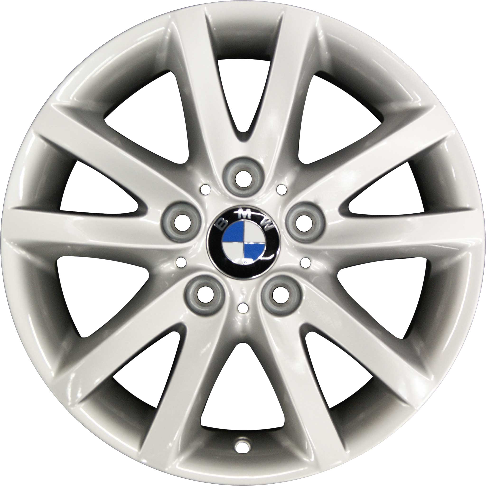 BMW 136 Silver Alloy Wheel Product Image #1
