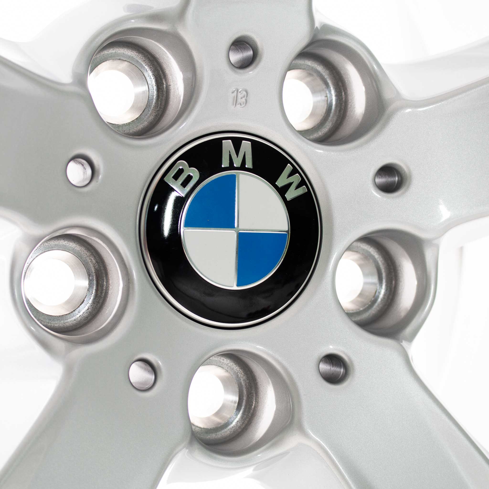 BMW 137 Silver Alloy Wheel Product Image #4