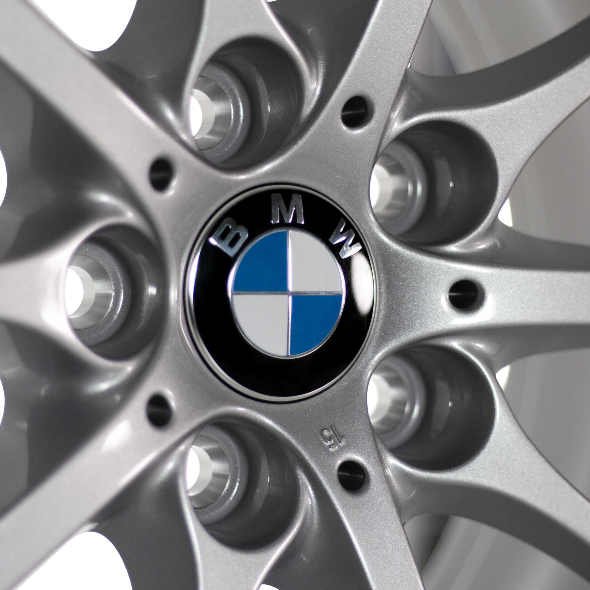 BMW 200 Silver Alloy Wheel Product Image #4