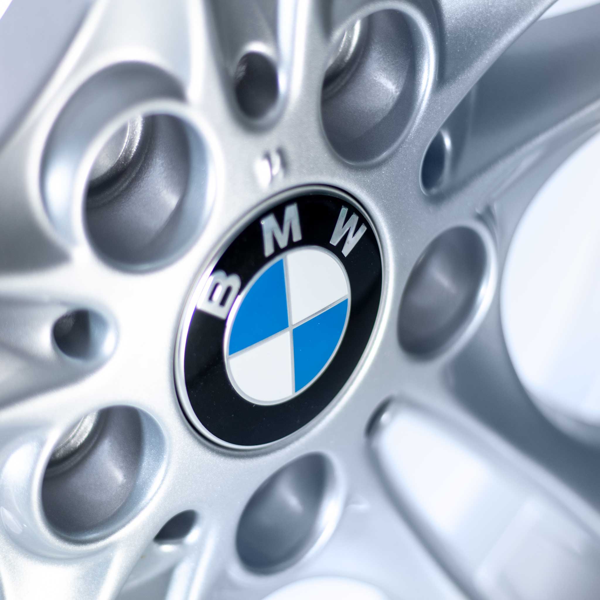BMW 202 Silver Alloy Wheel Product Image #4