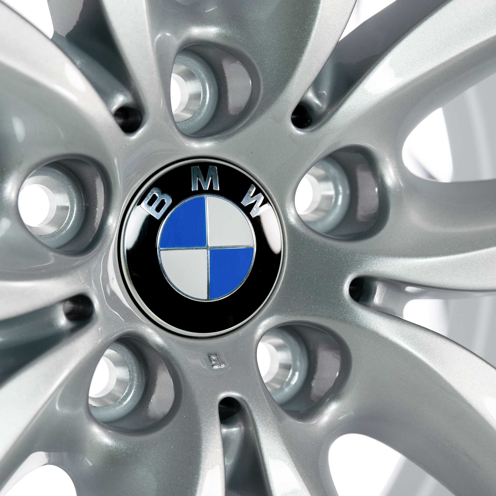 BMW 331 Silver Alloy Wheel Product Image #4