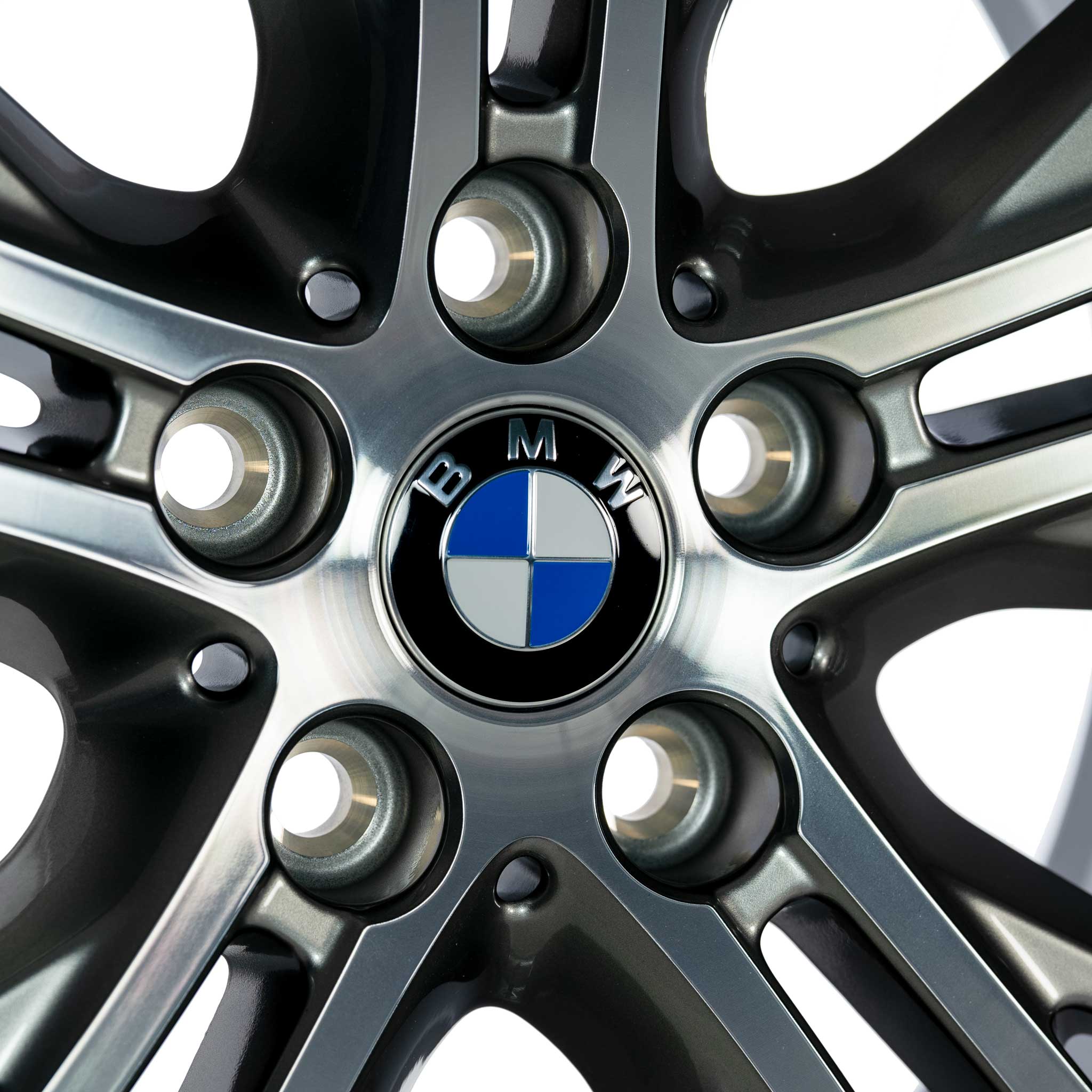 BMW 566 Ferric Grey with Bright Turned Alloy Wheel Product Image #4