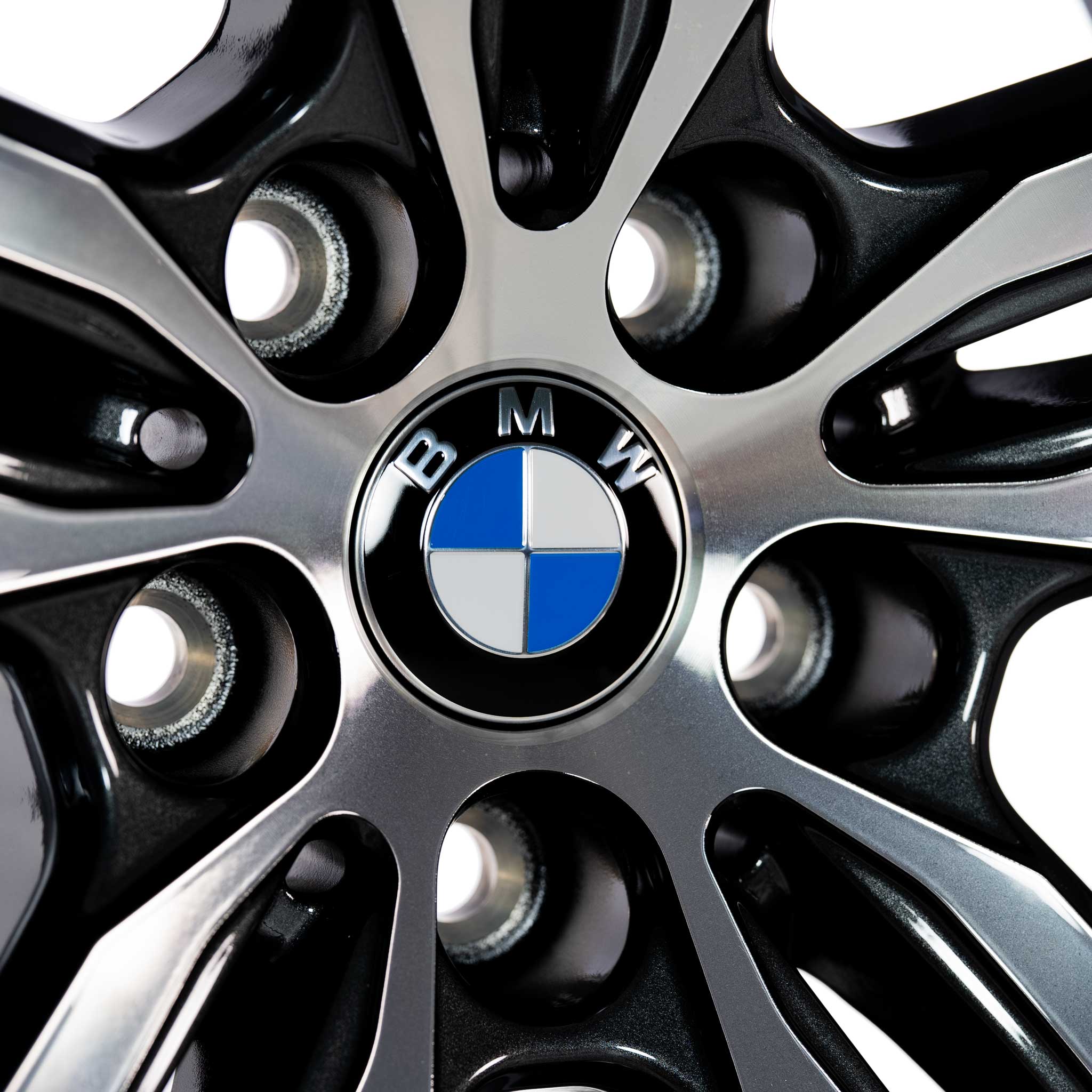 BMW 844 Orbit Grey with Bright Turned Alloy Wheel Product Image #4