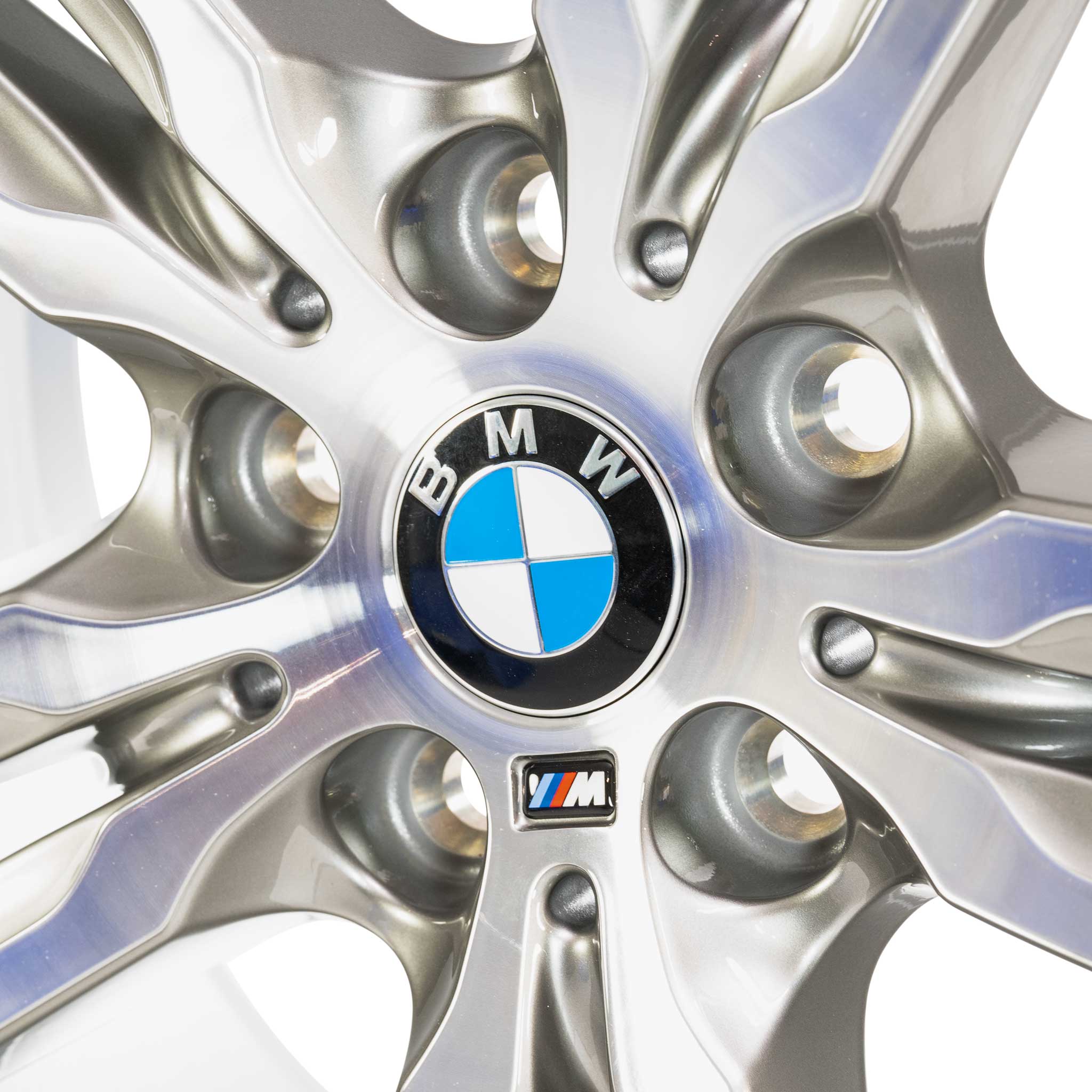 BMW 486M Ferric Grey with Bright Turned Alloy Wheel Product Image #4