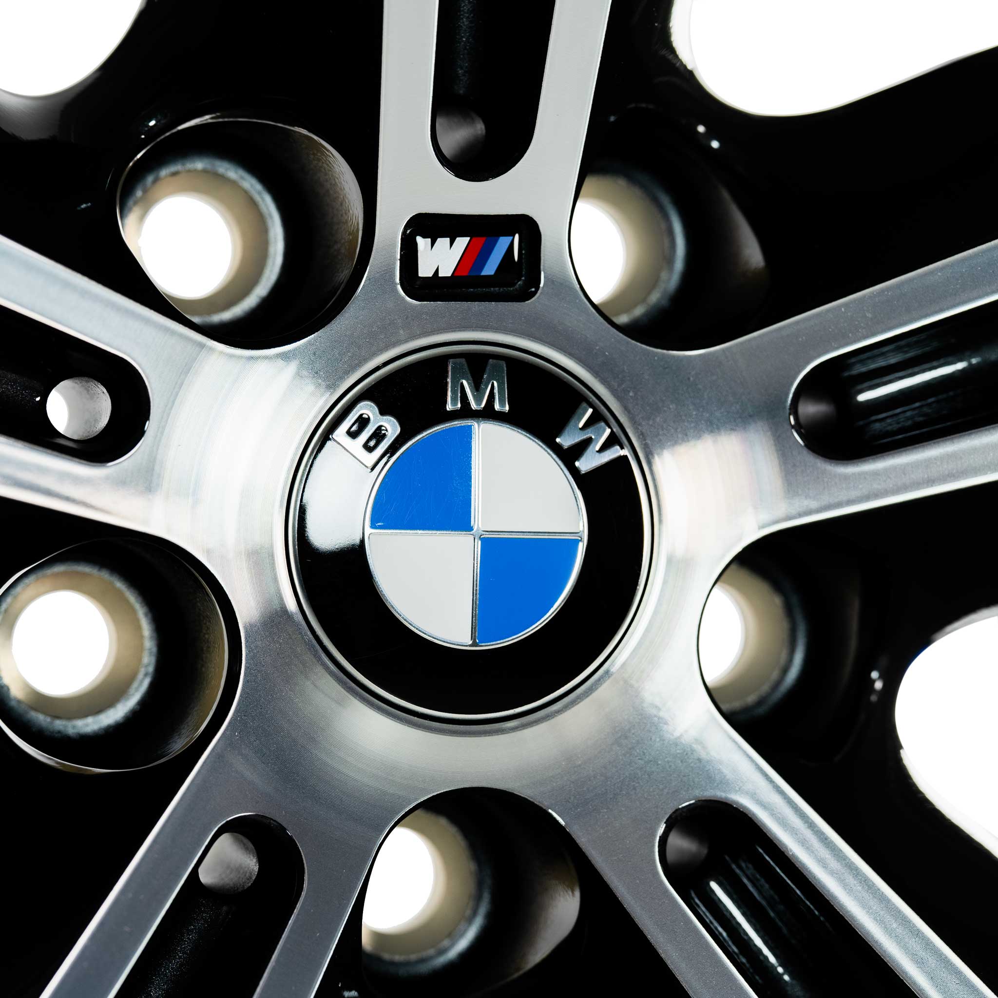 BMW 648M Orbit Grey with Bright Turned Alloy Wheel Product Image #4