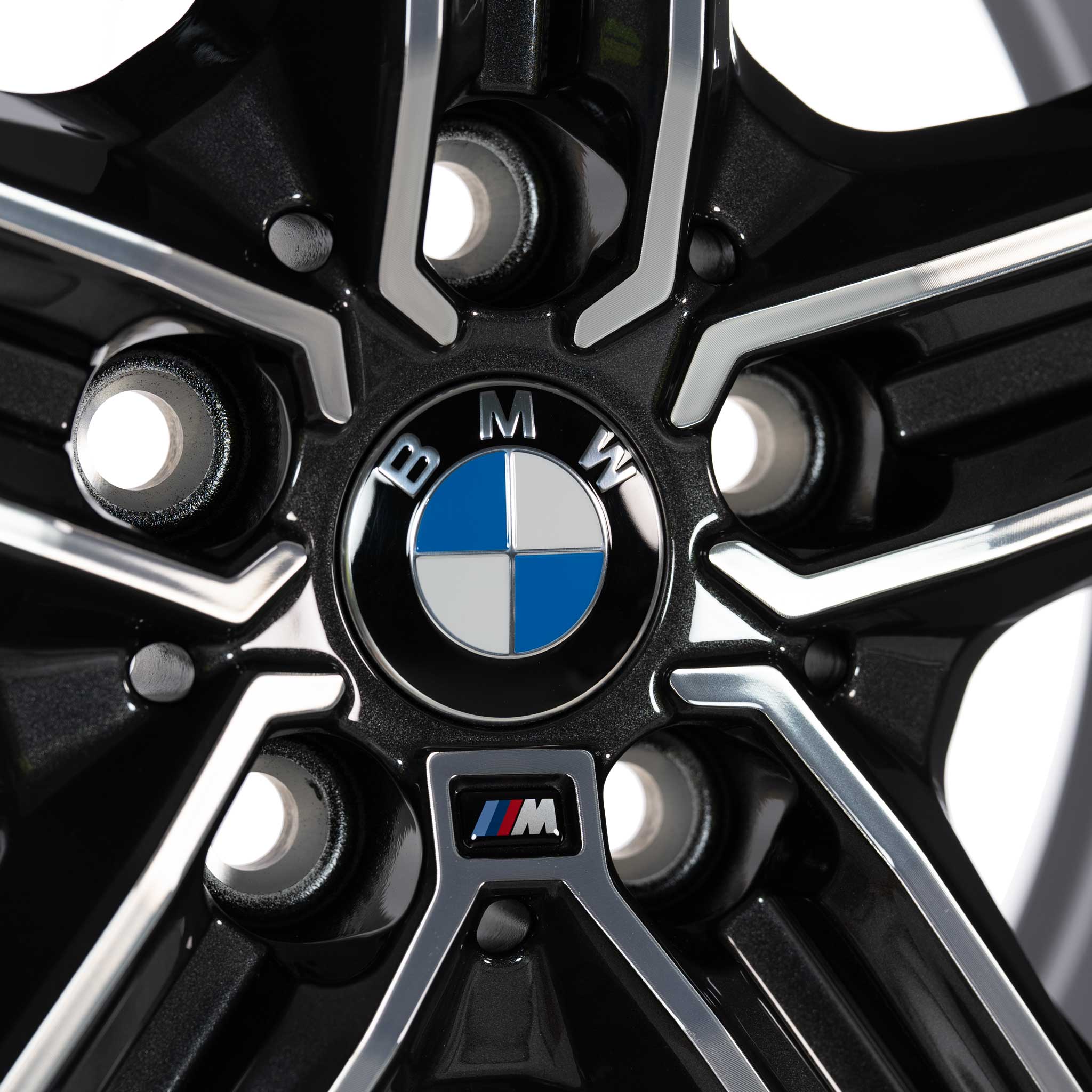 BMW 819M Orbit Grey with Bright Turned Alloy Wheel Product Image #4