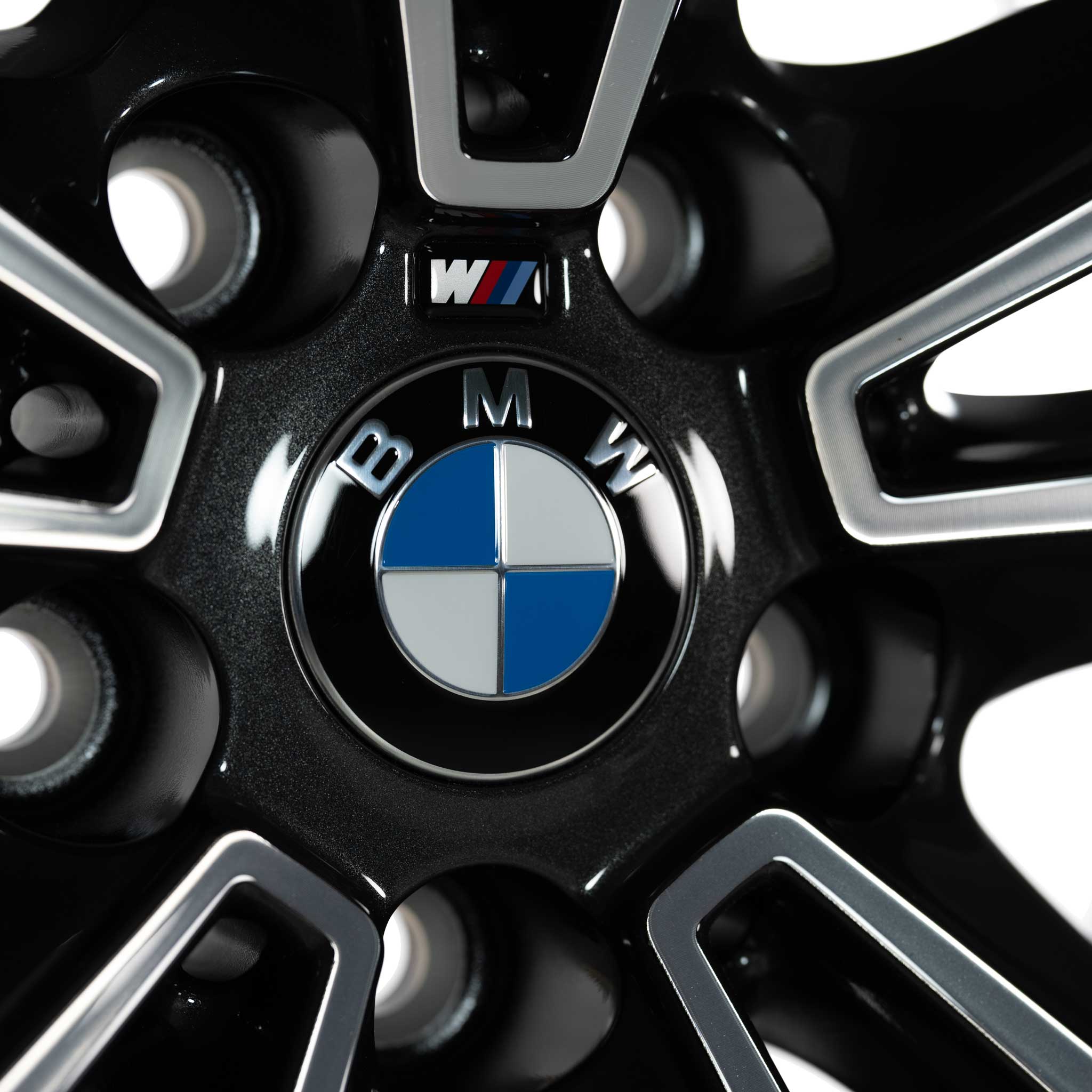 BMW 647M Orbit Grey with Bright Turned Alloy Wheel Product Image #4