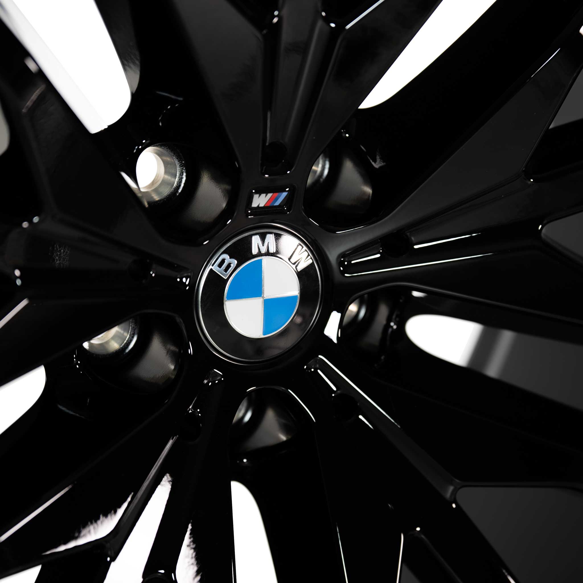 BMW 742M Jet Black Alloy Wheel Product Image #4