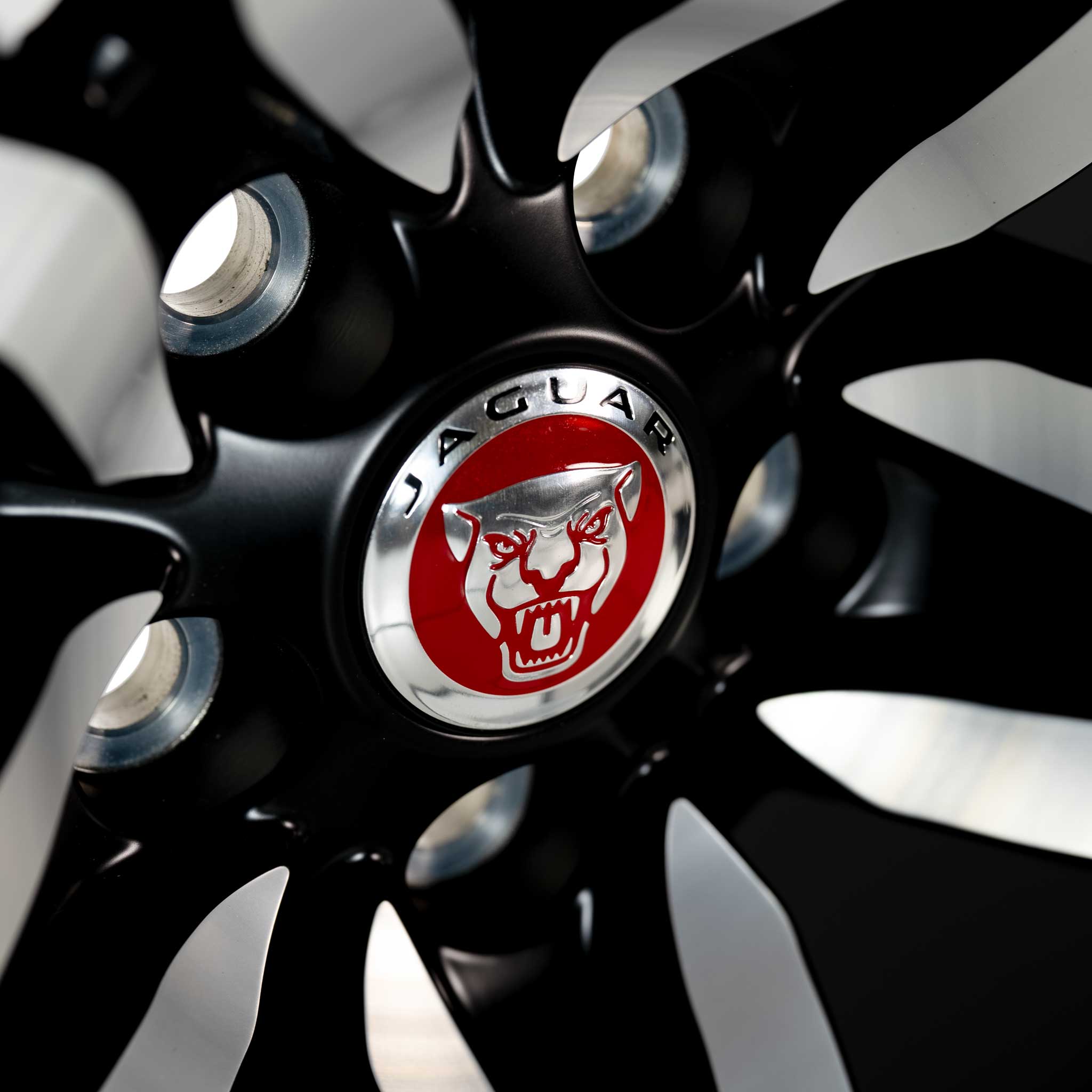 Jaguar Maelstrom #1041 Satin Black Diamond Turned SVR Edition Alloy Wheel Product Image #4