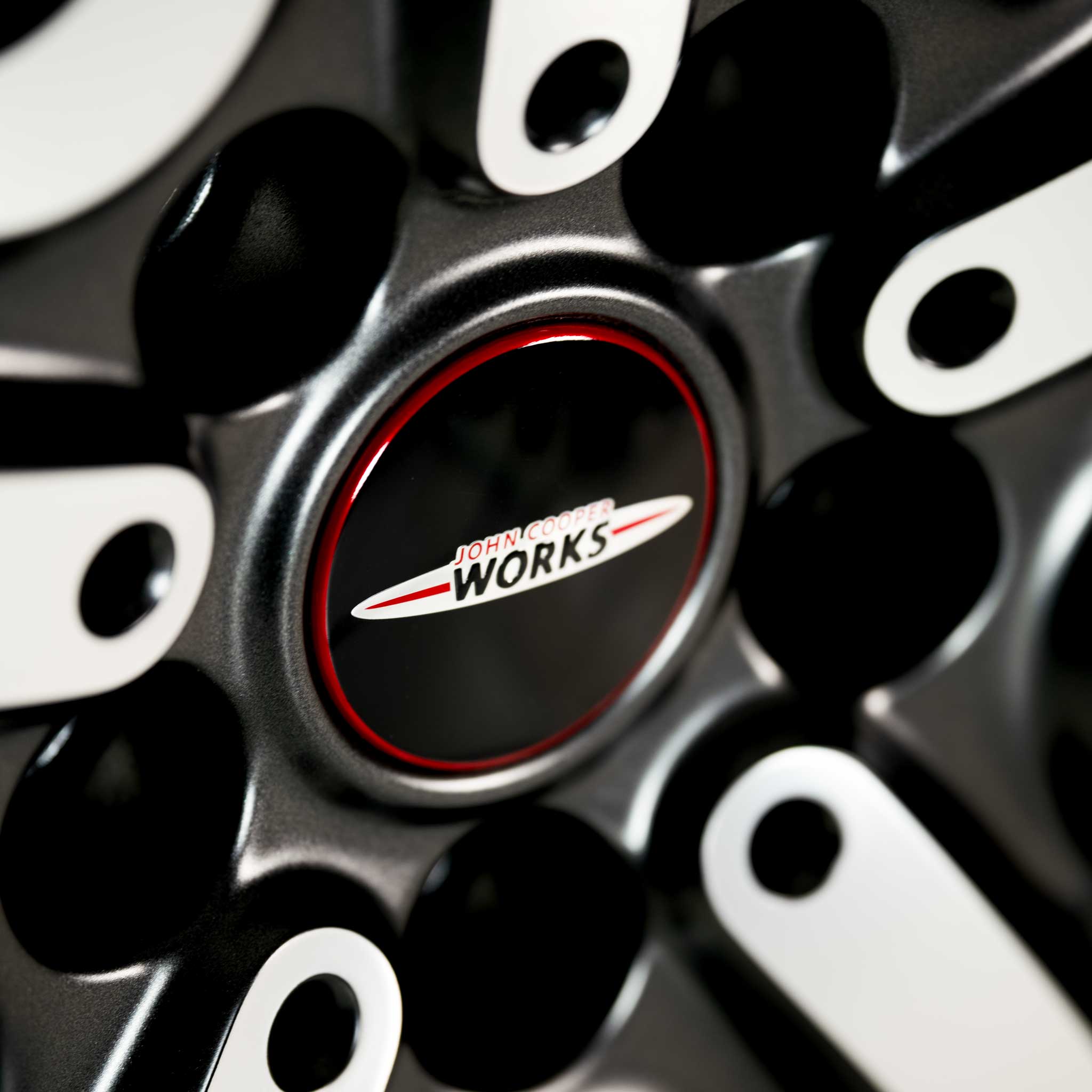 JCW 529 Thrill Spoke Alloys - 18