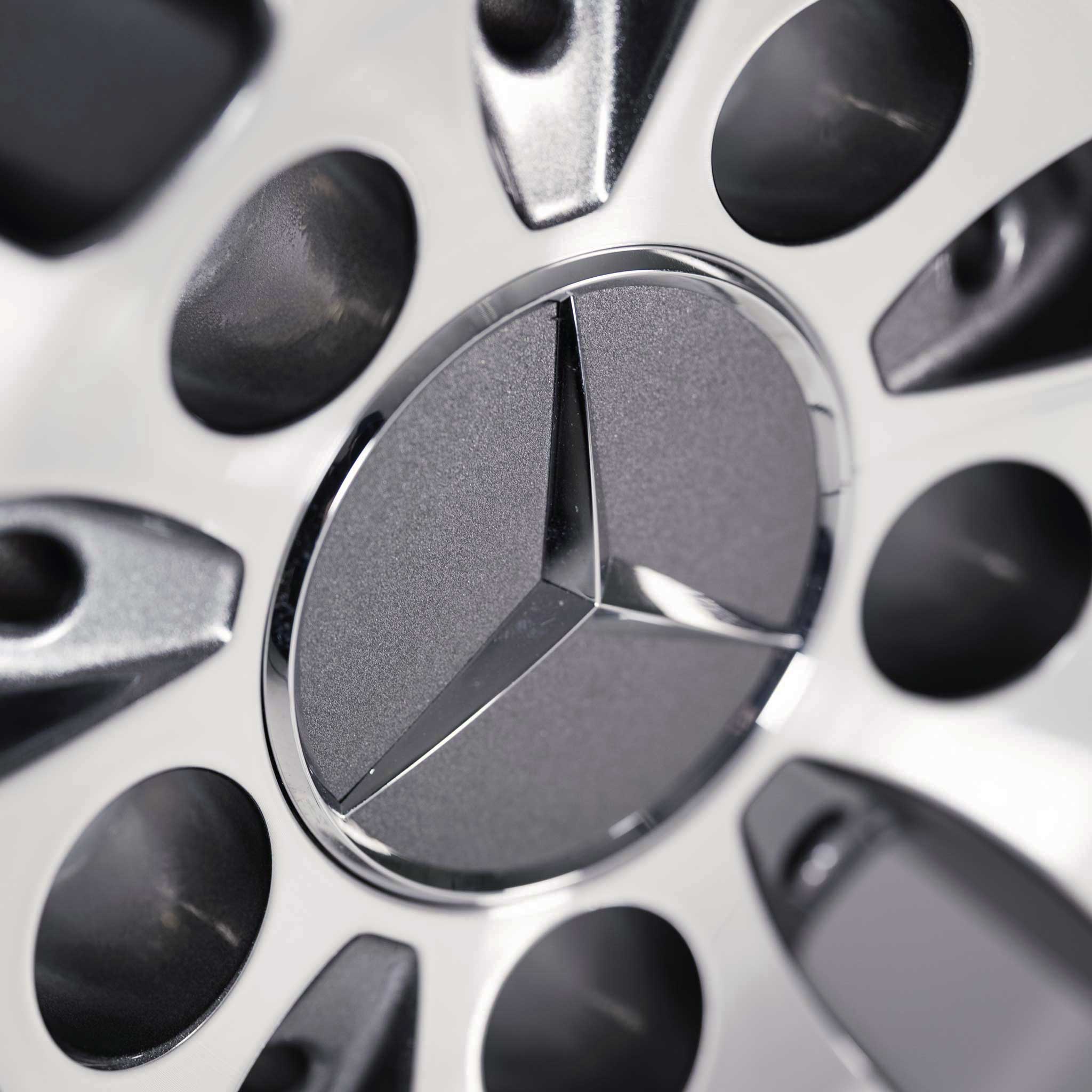 Mercedes 10 Y Spoke [177-18] Himalaya Grey with High Sheen Alloy Wheel Product Image #4