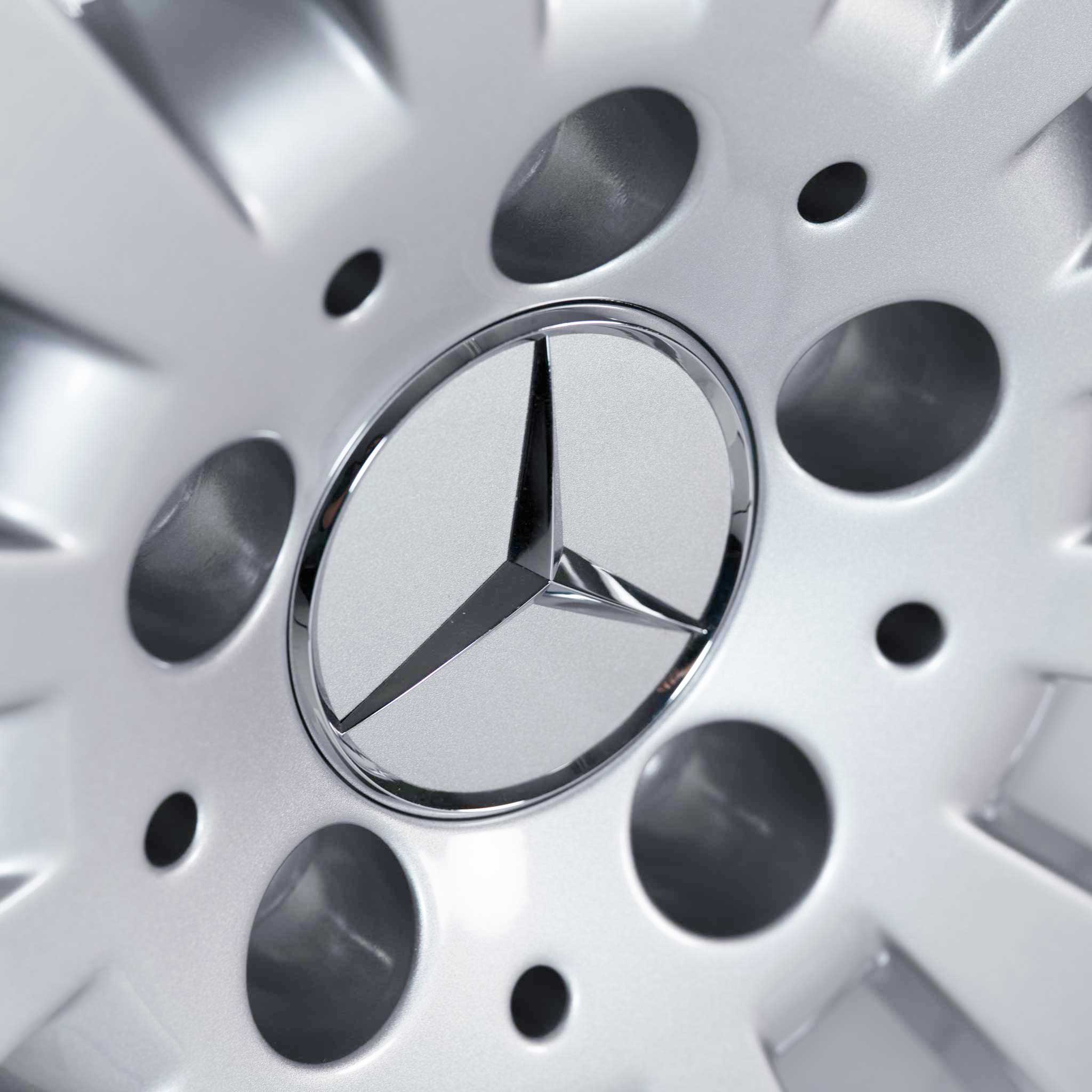 Mercedes 12 Spoke [204-17] Titanium Silver Alloy Wheel Product Image #4