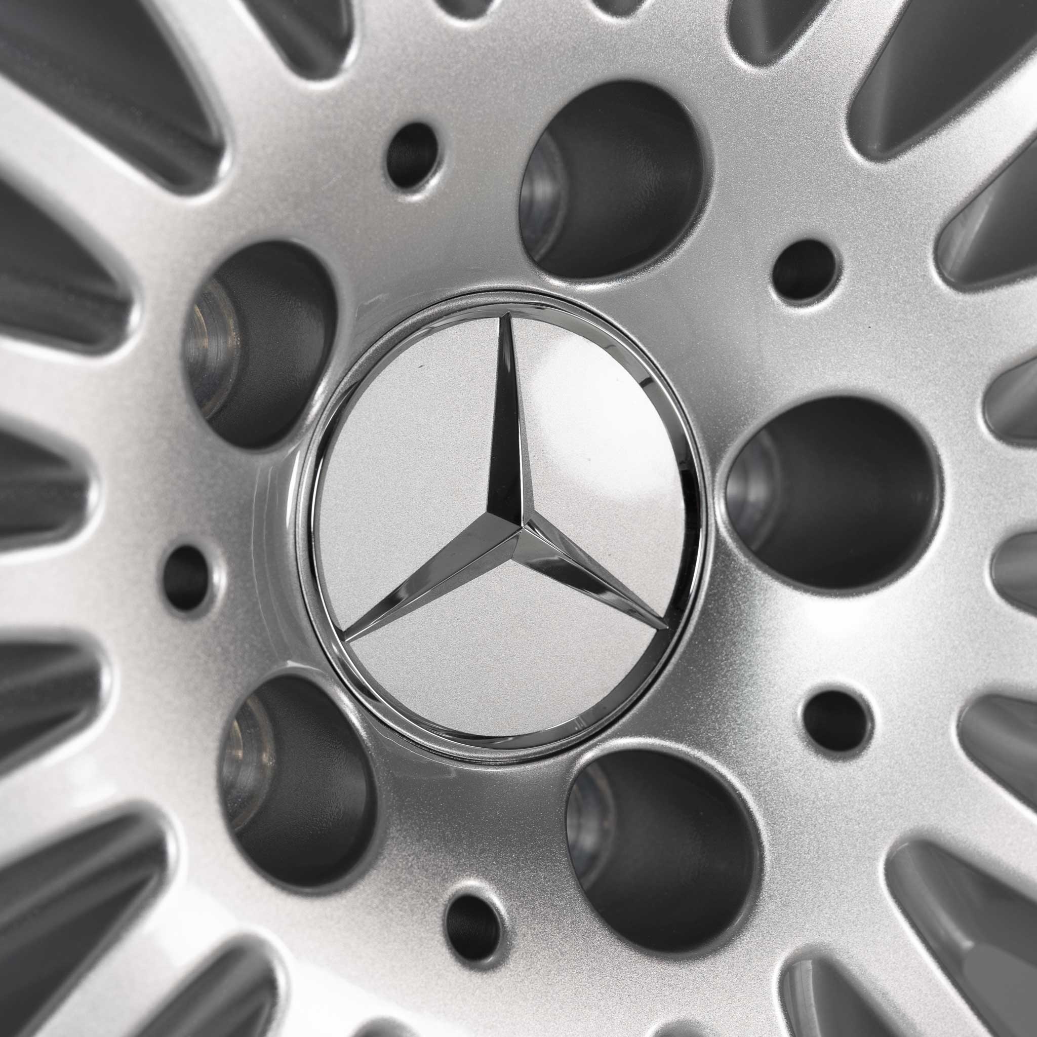 Mercedes Multispoke [212-17] Vanadium Silver Alloy Wheel Product Image #4