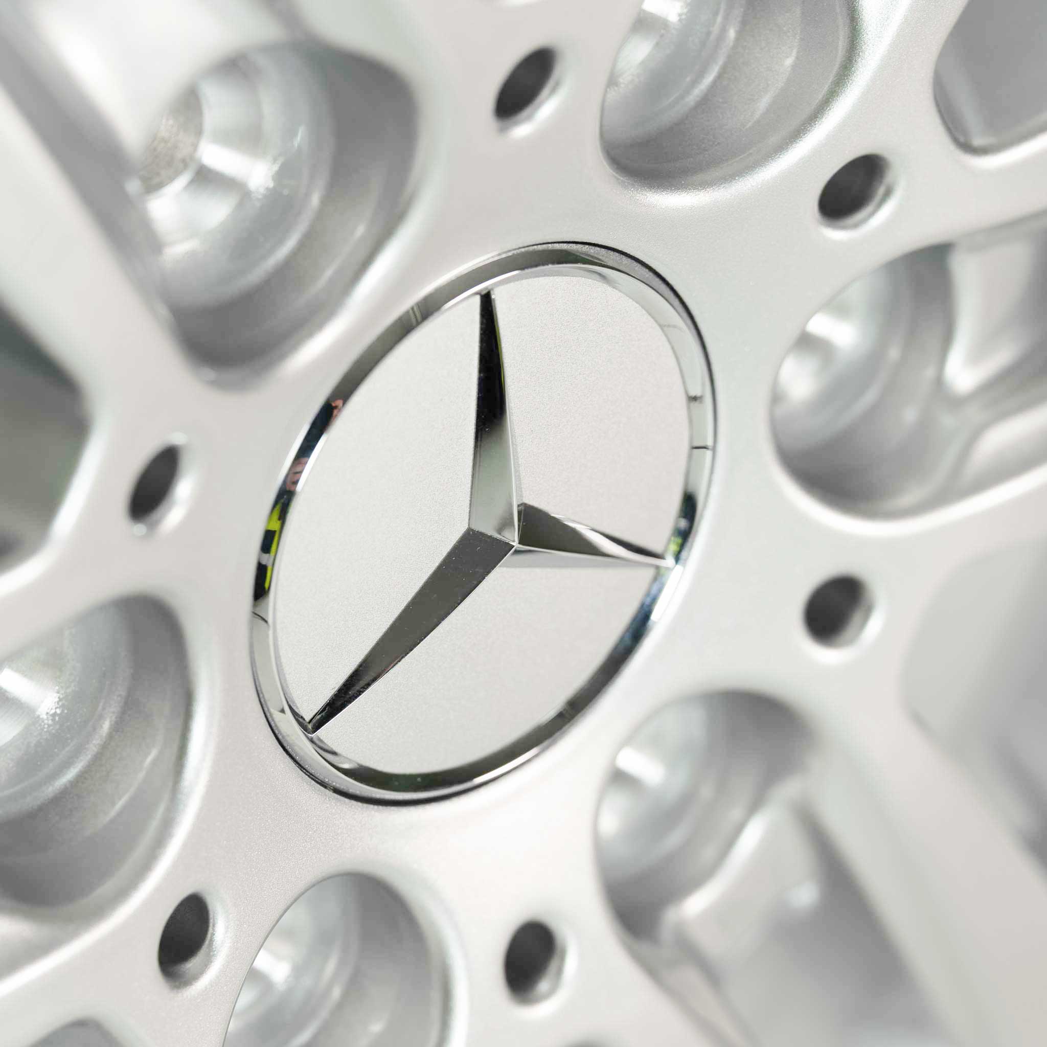 Mercedes 6 Twin Spoke [907-17] Vanadium Silver Alloy Wheel Product Image #4