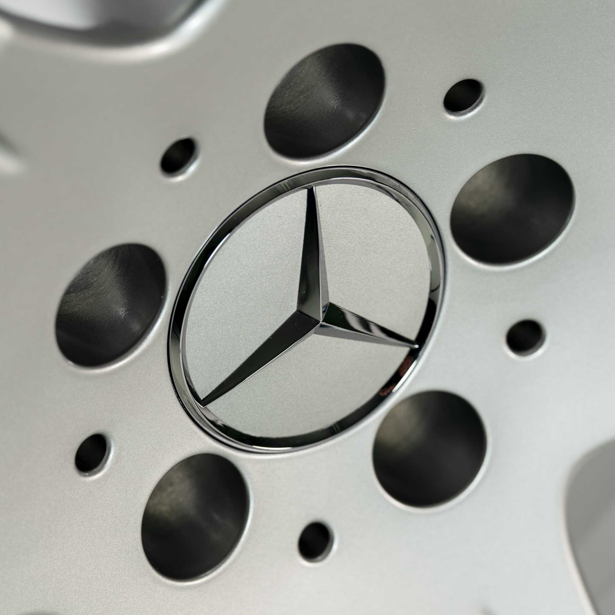 Mercedes Minelauva [211-17] Titanium Silver Alloy Wheel Product Image #4