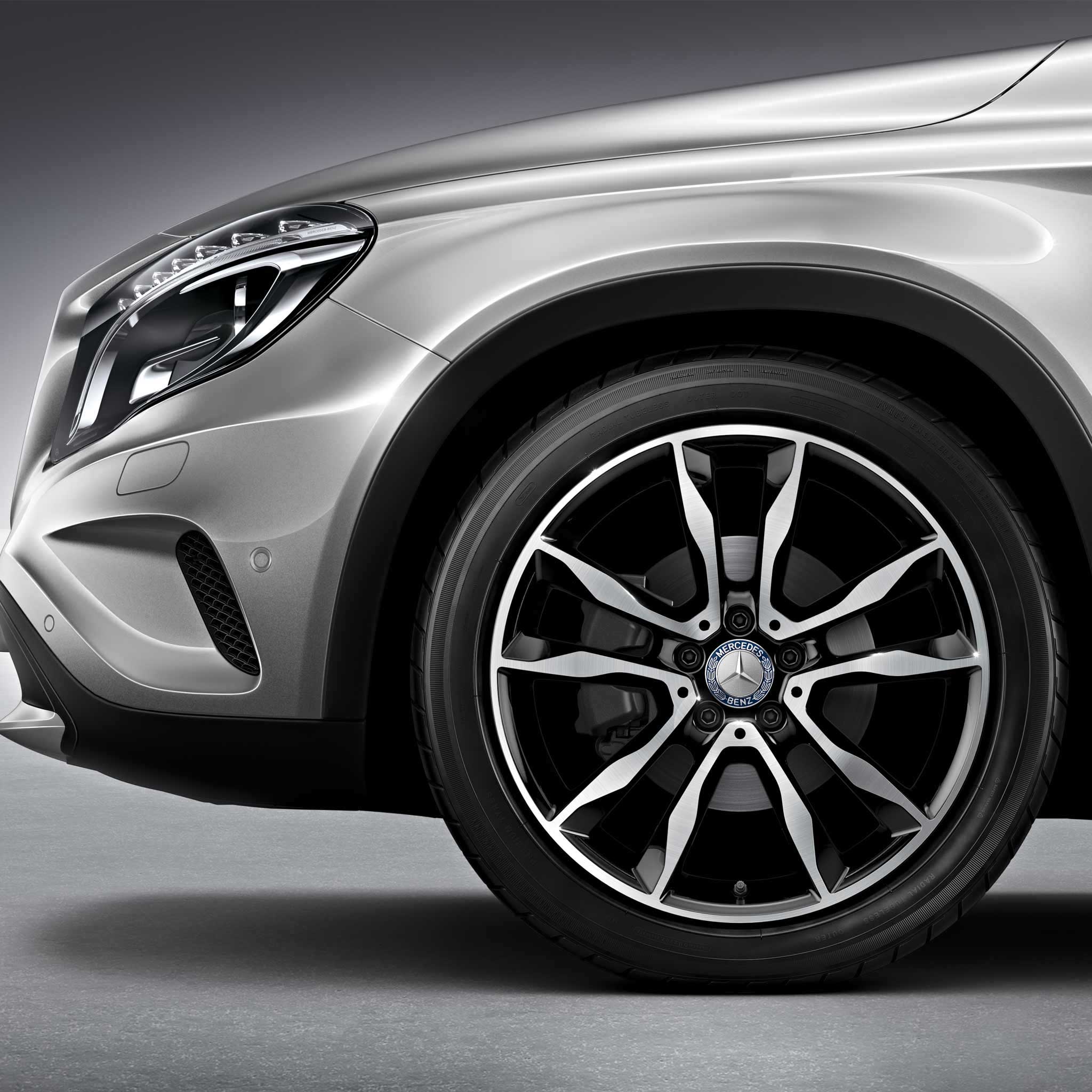 Mercedes 5 Twin Spoke [156-19] Gloss Black with High Sheen Alloy Wheel Product Image #4