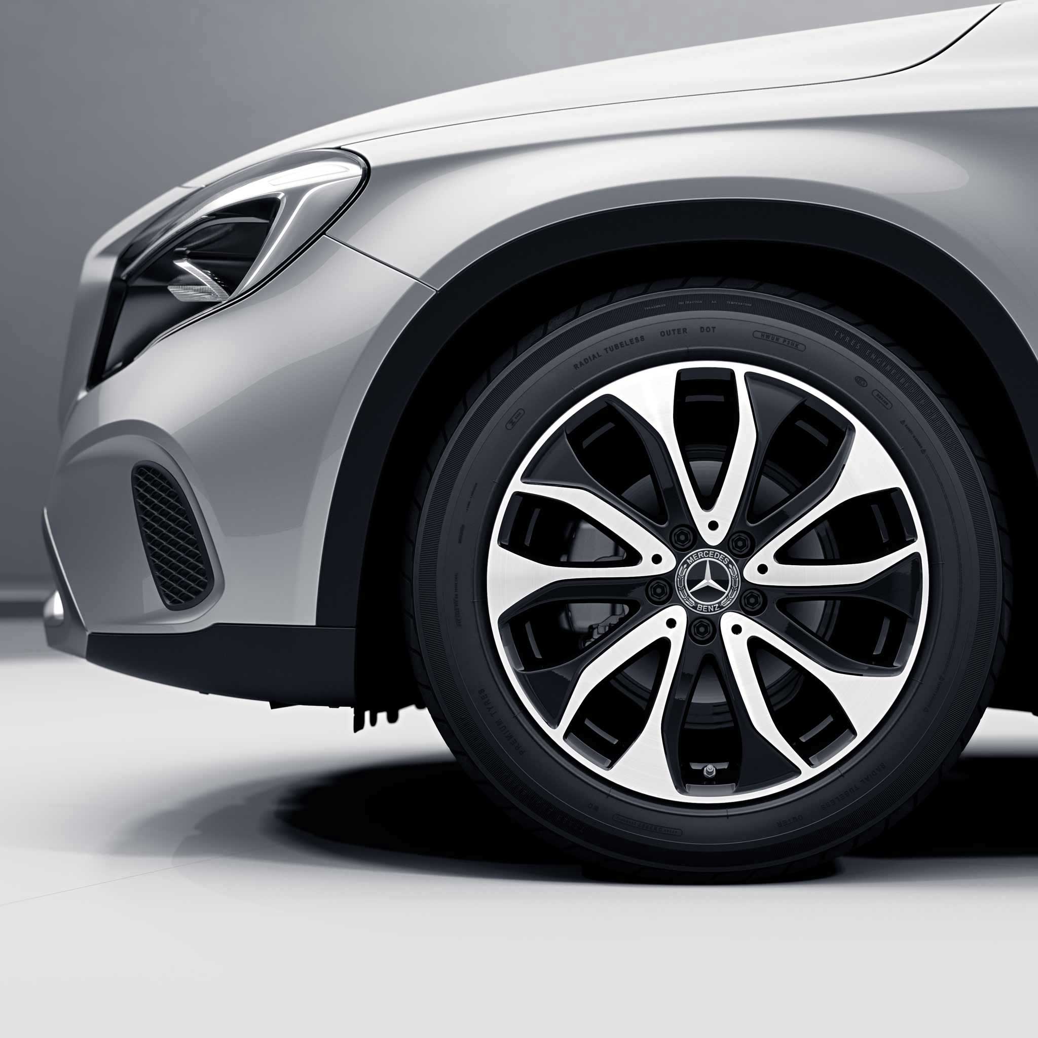 Mercedes 5 Twin Spoke [156-18] Gloss Black with High Sheen Alloy Wheel Product Image #3