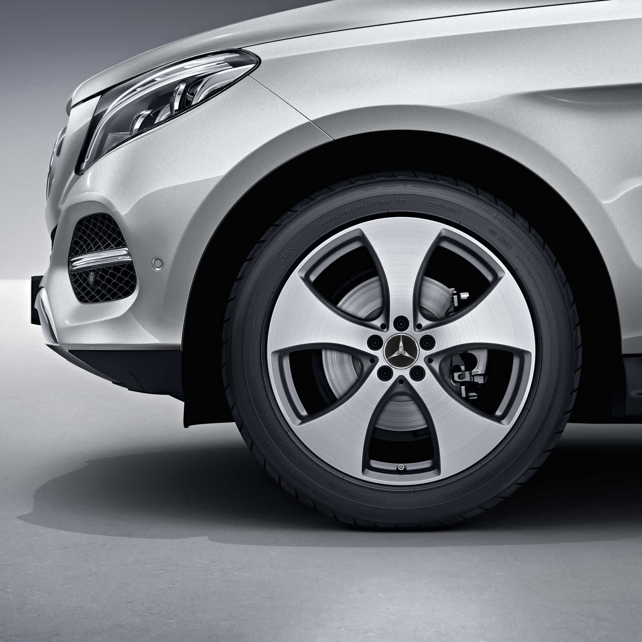Mercedes 5 Spoke [166-20] Himalaya Grey with High Sheen Alloy Wheel Product Image #2