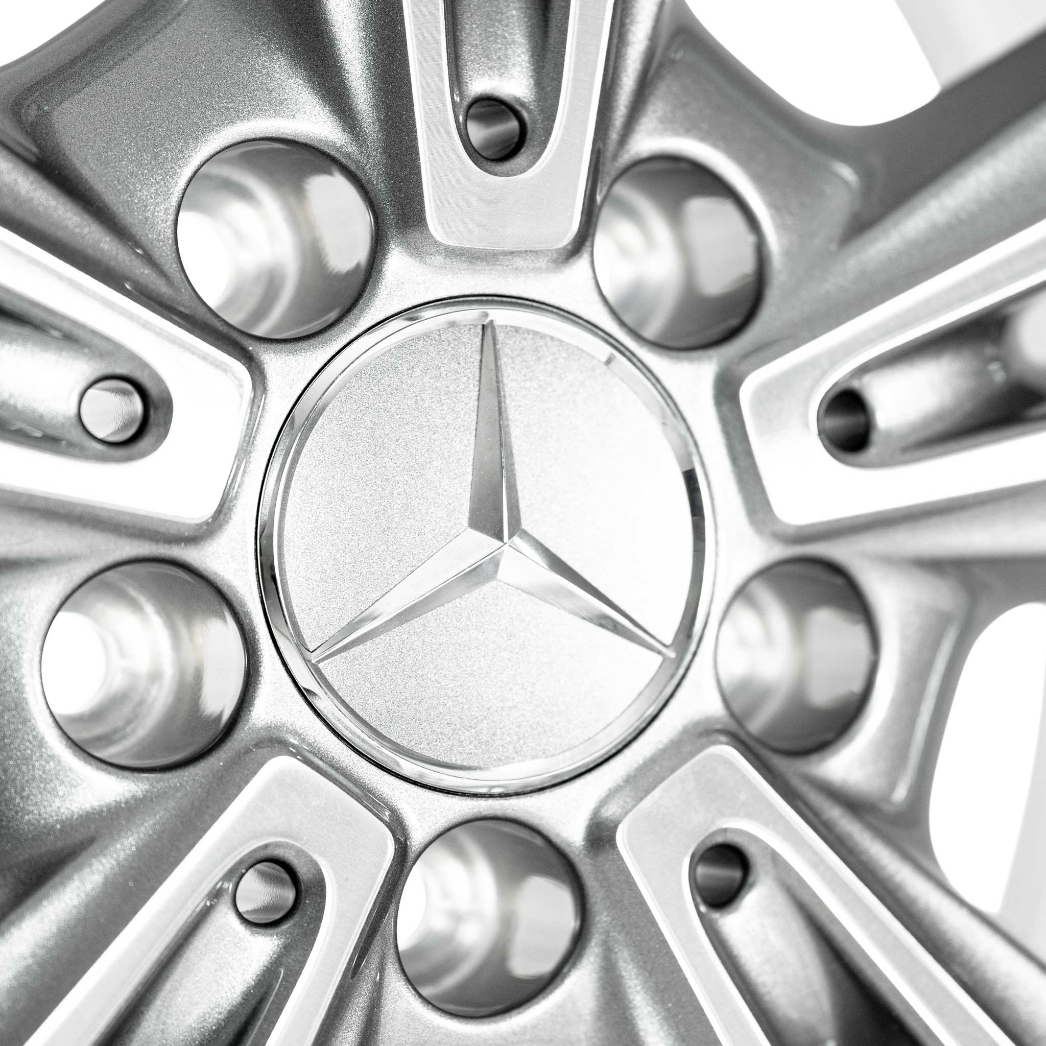 Mercedes 5 Twin Spoke [205-18] Himalaya Grey with High Sheen Alloy Wheel Product Image #4