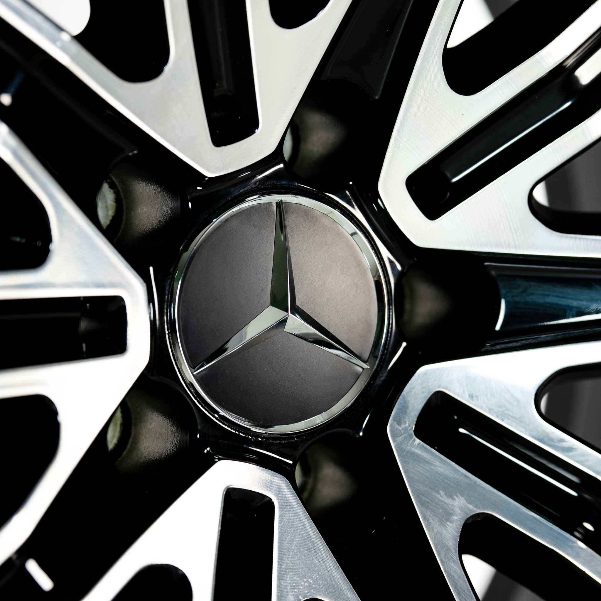 Mercedes 10 Twin Spoke [218-19] Gloss Black with High Sheen Alloy Wheel Product Image #4