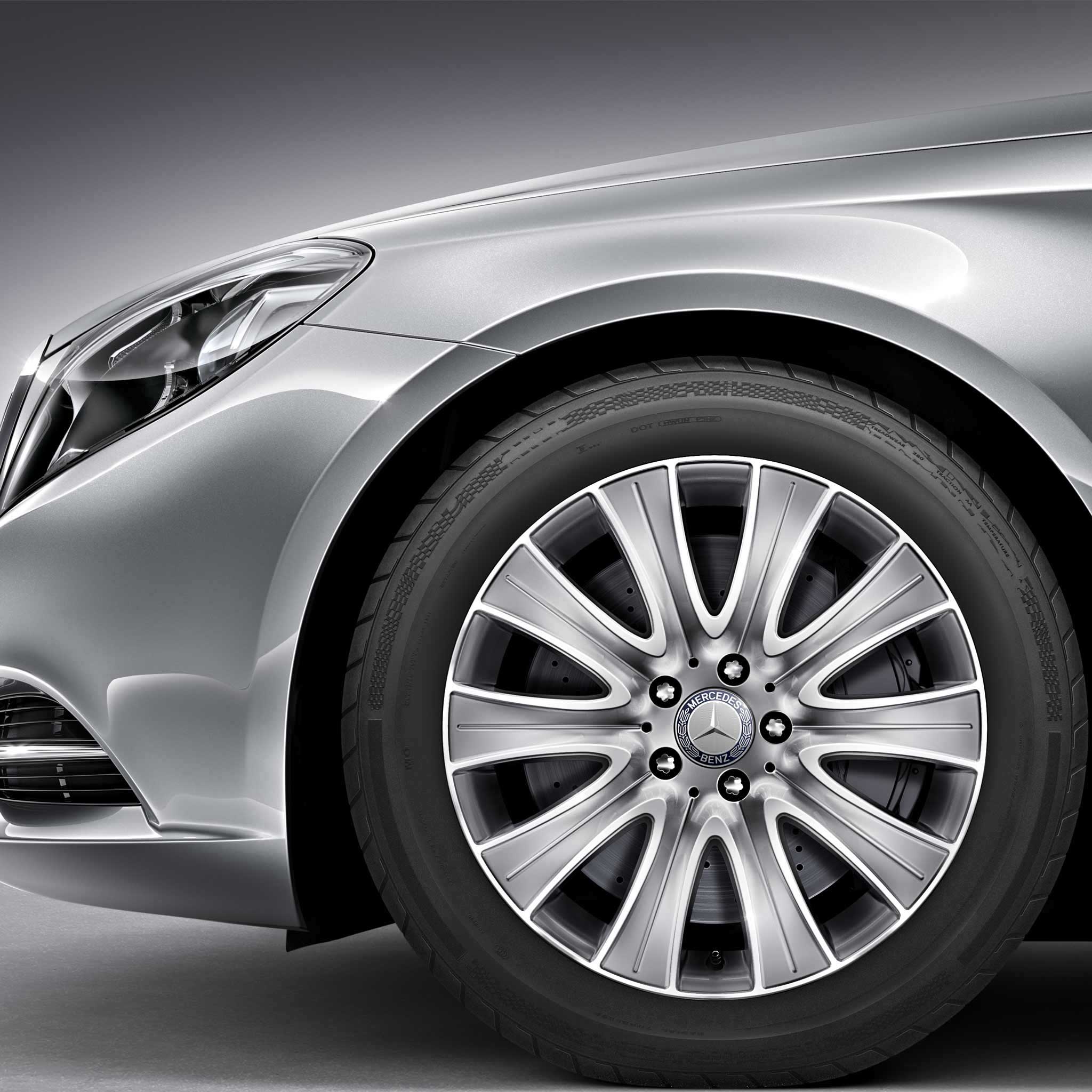 Mercedes 10 Spoke [222-18] Himalaya Grey with High Sheen Alloy Wheel Product Image #3