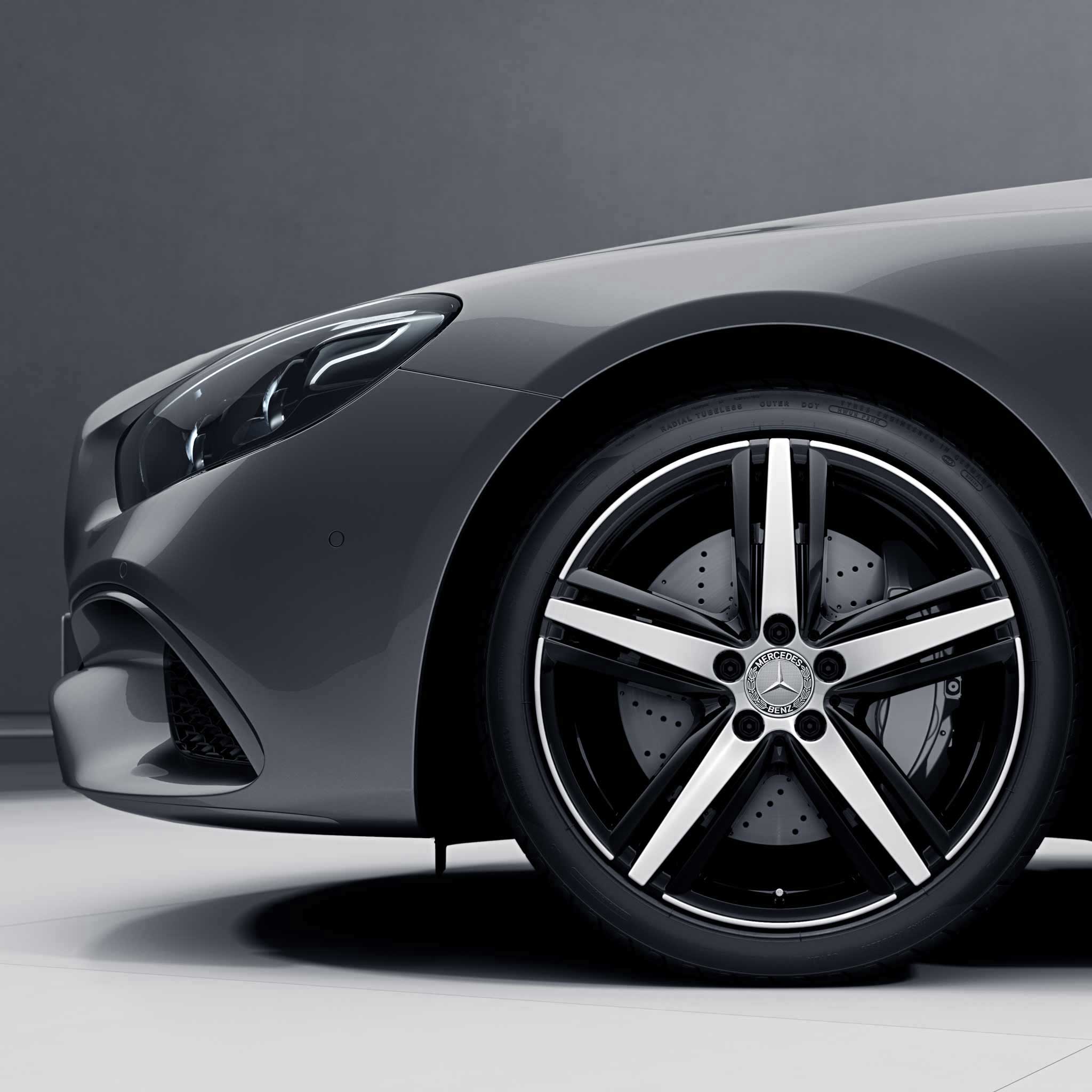 Mercedes 5 Spoke [231-19] Gloss Black with High Sheen Alloy Wheel Product Image #3