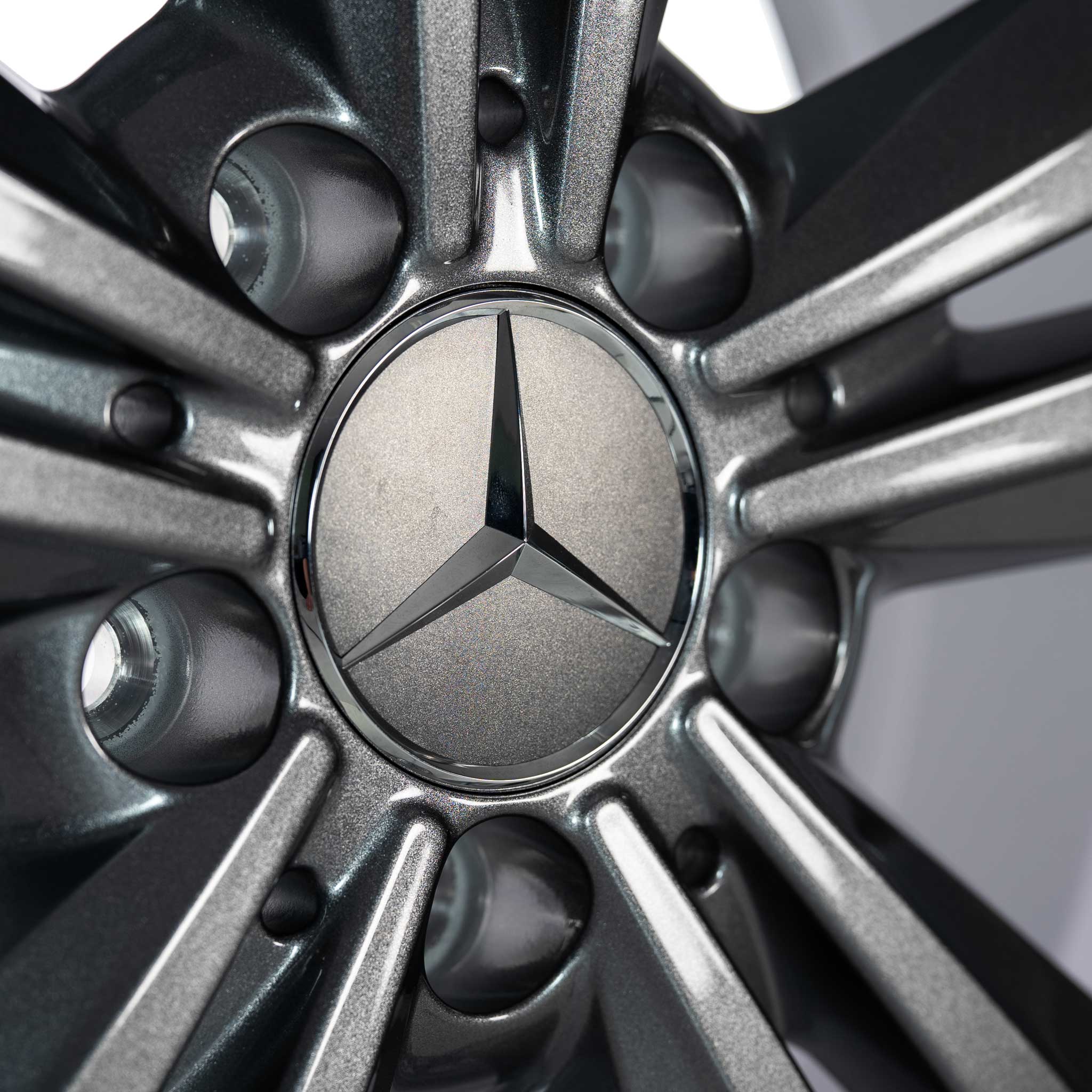 Mercedes 5 Twin Spoke [246-18] Himalaya Grey Alloy Wheel Product Image #4