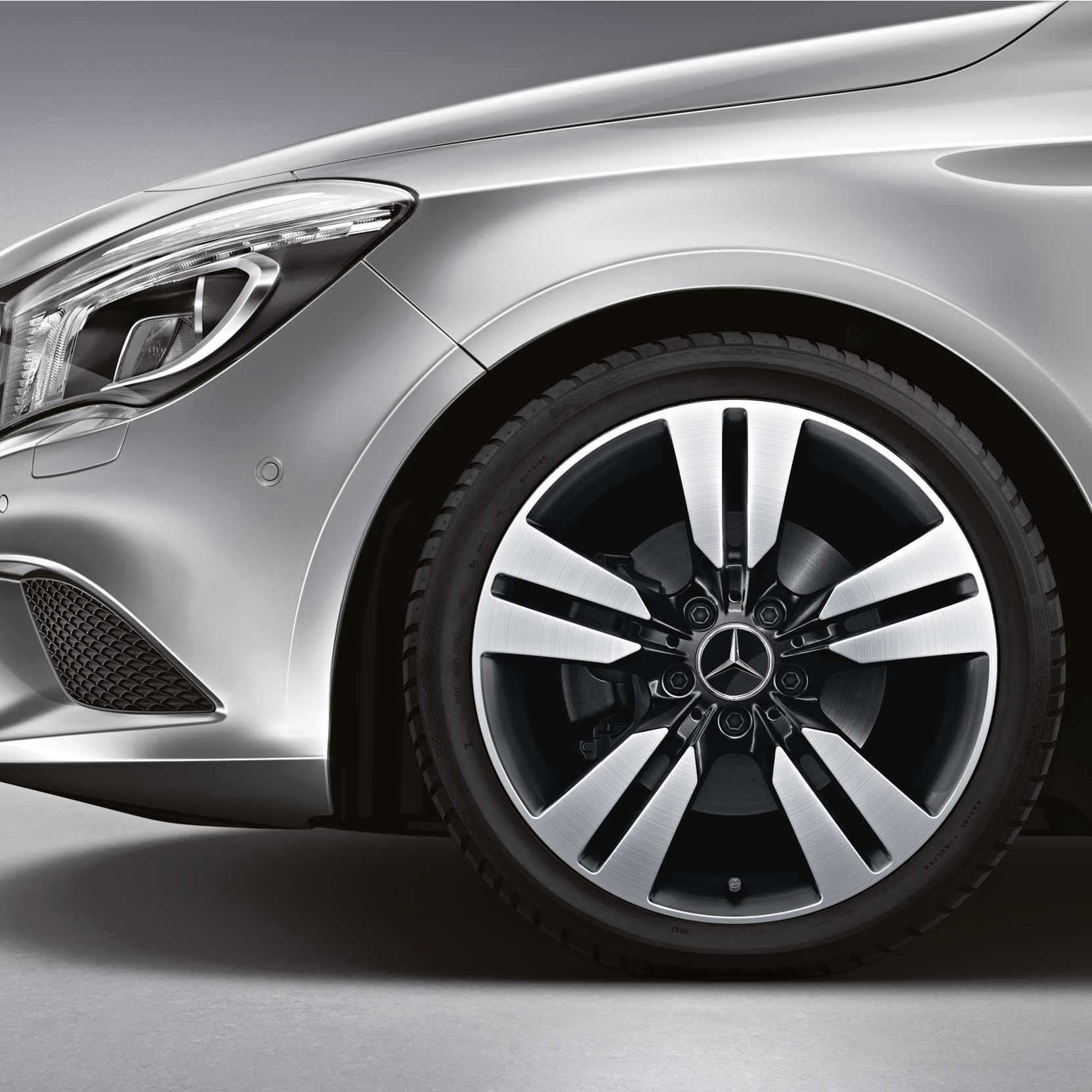 Mercedes 5 Twin Spoke [246-18] Gloss Black with High Sheen Alloy Wheel Product Image #4
