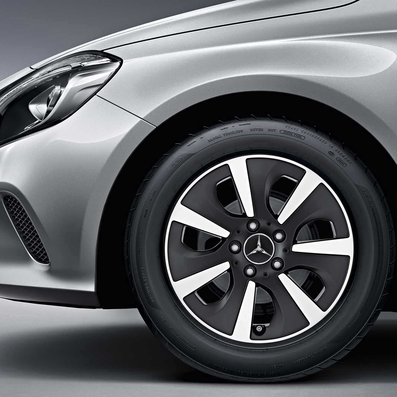 Mercedes 7 Spoke [246-16] Matt Black with High Sheen Alloy Wheel Product Image #4