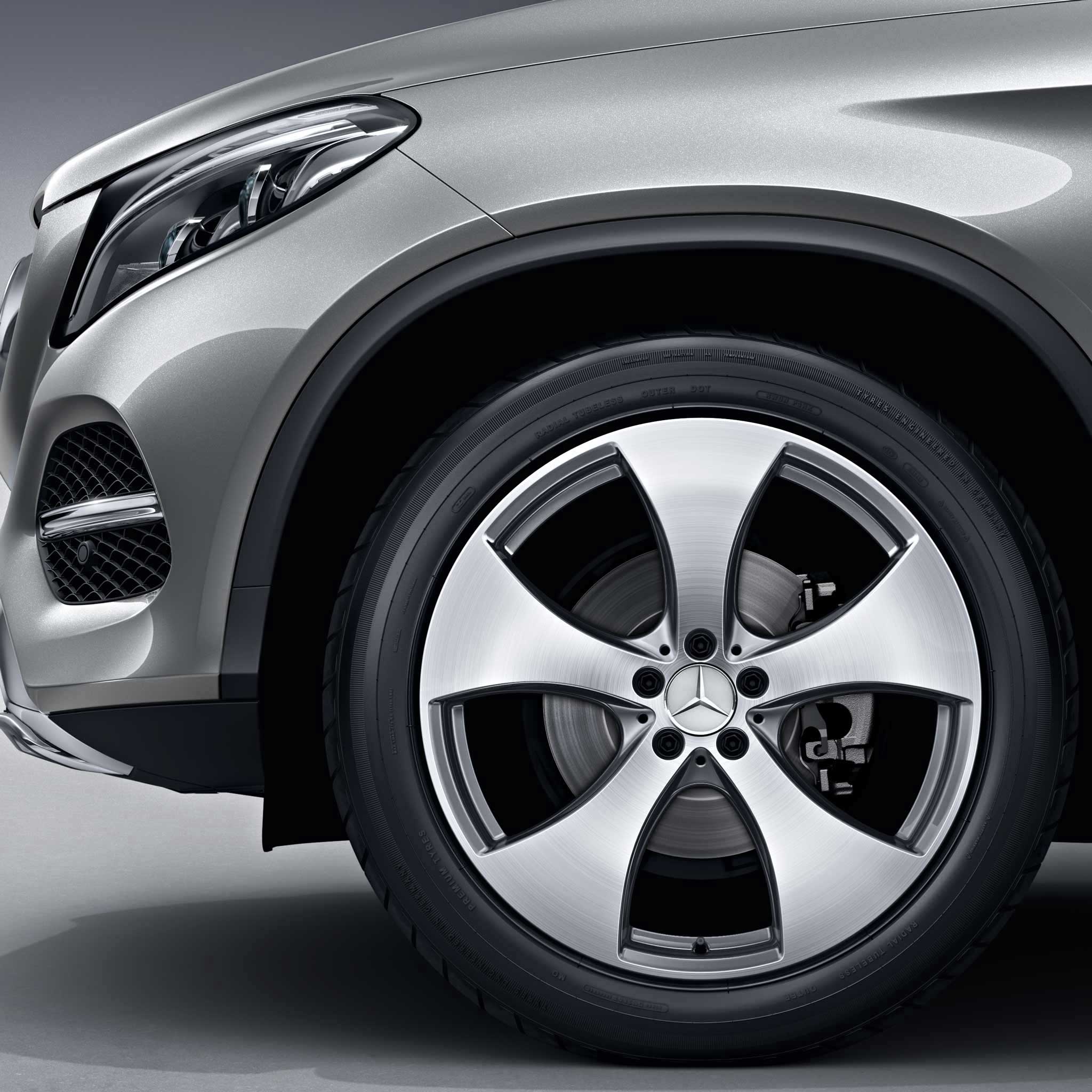 Mercedes 5 Spoke [292-21] Himalaya Grey with High Sheen Alloy Wheel Product Image #3