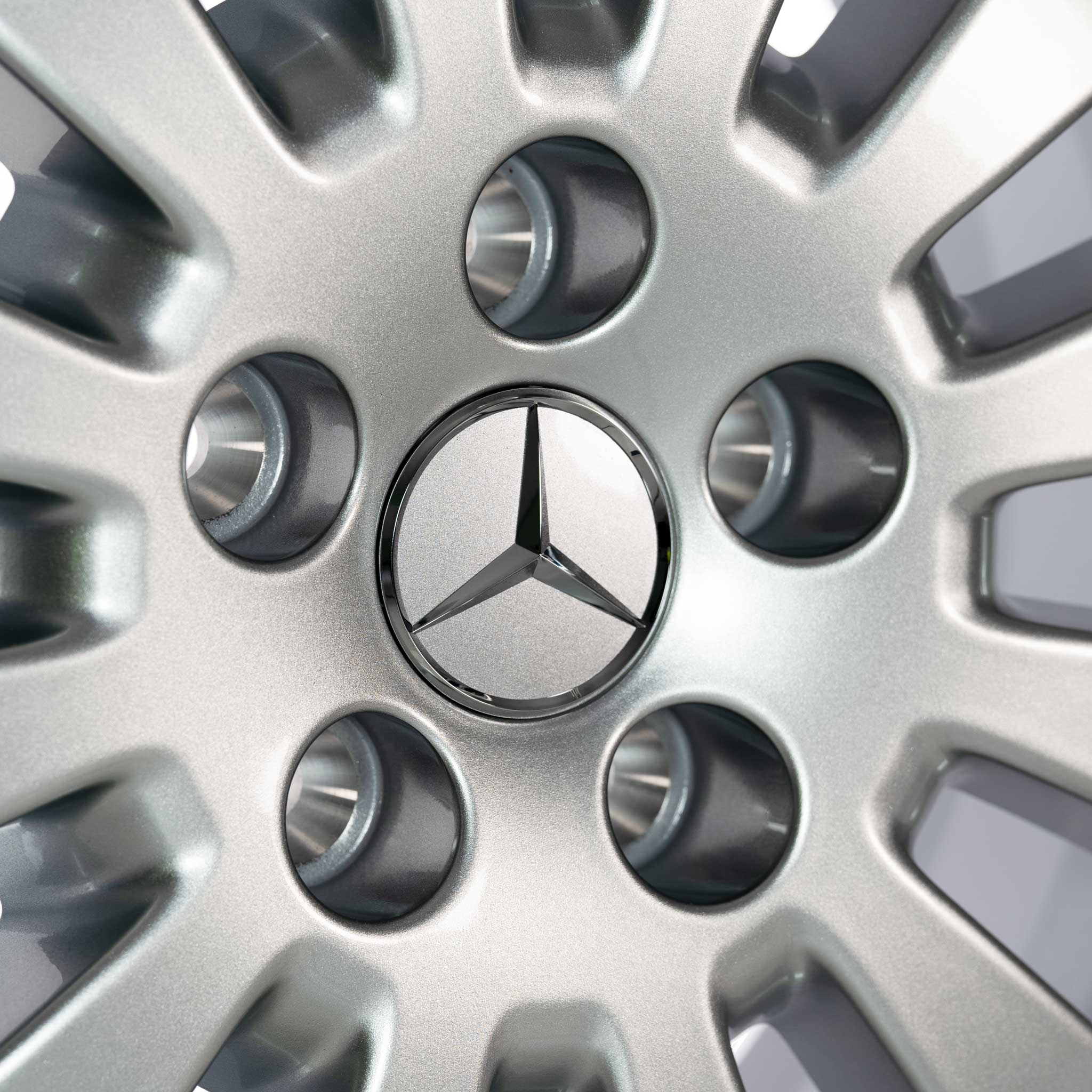 Mercedes 12 Spoke [415-16] Standard Silver Alloy Wheel Product Image #4