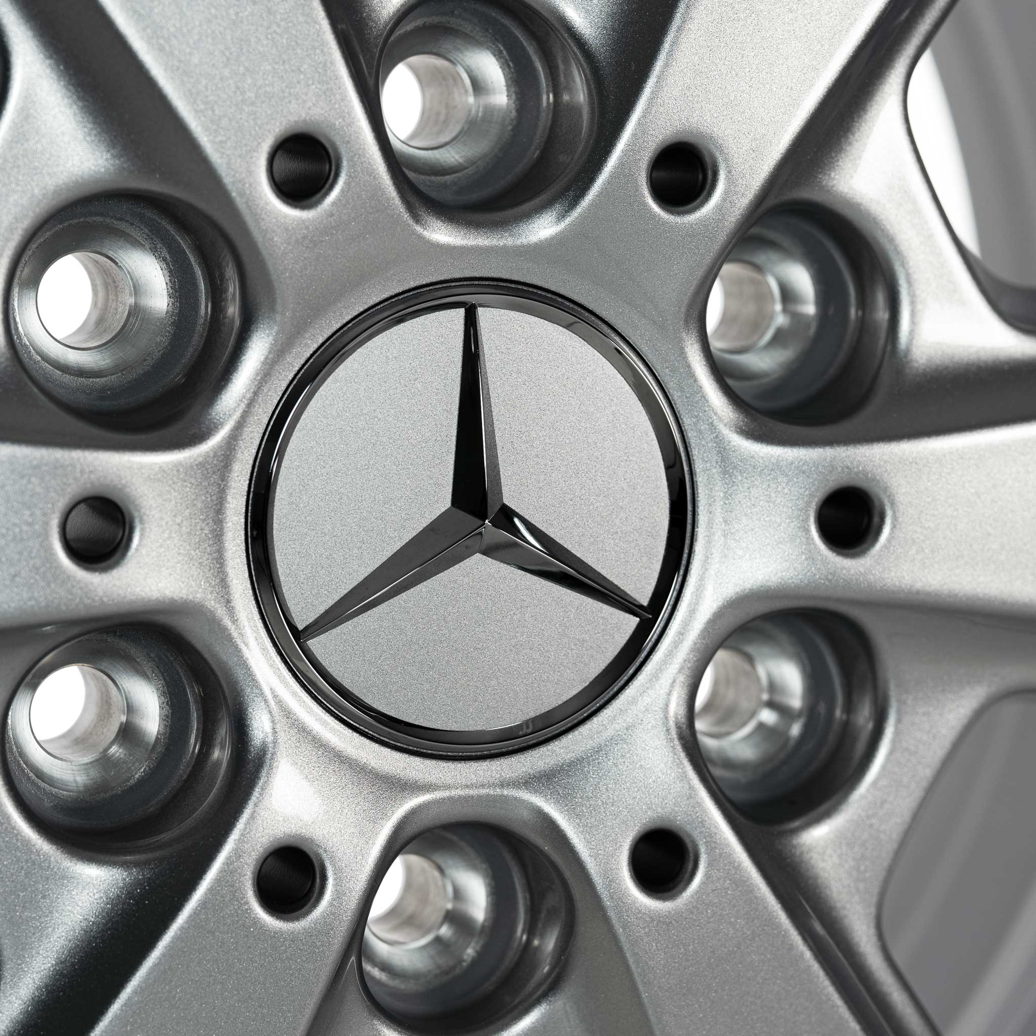 Mercedes 6 Spoke [907-16] Vanadium Silver Alloy Wheel Product Image #4