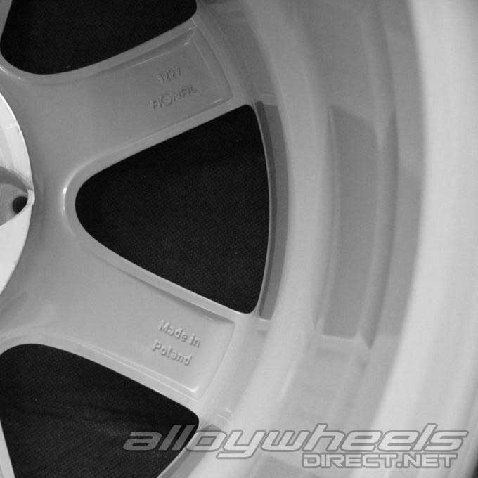 Mercedes 7 Spoke [203-16] Titanium Silver Alloy Wheel Product Image #4