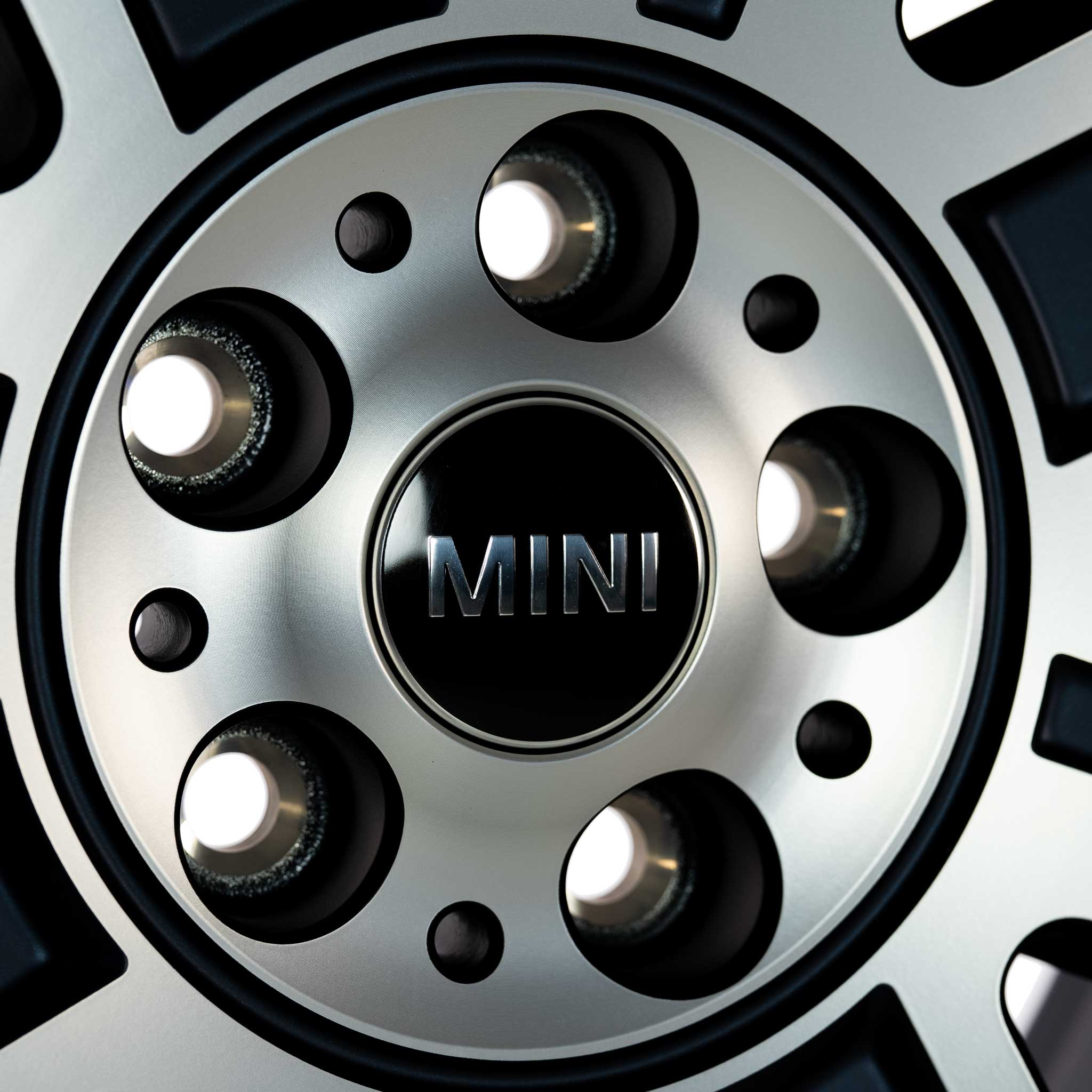 Mini 820 Yours British Spoke Enigmatic Black Alloy Wheel Product Image #4