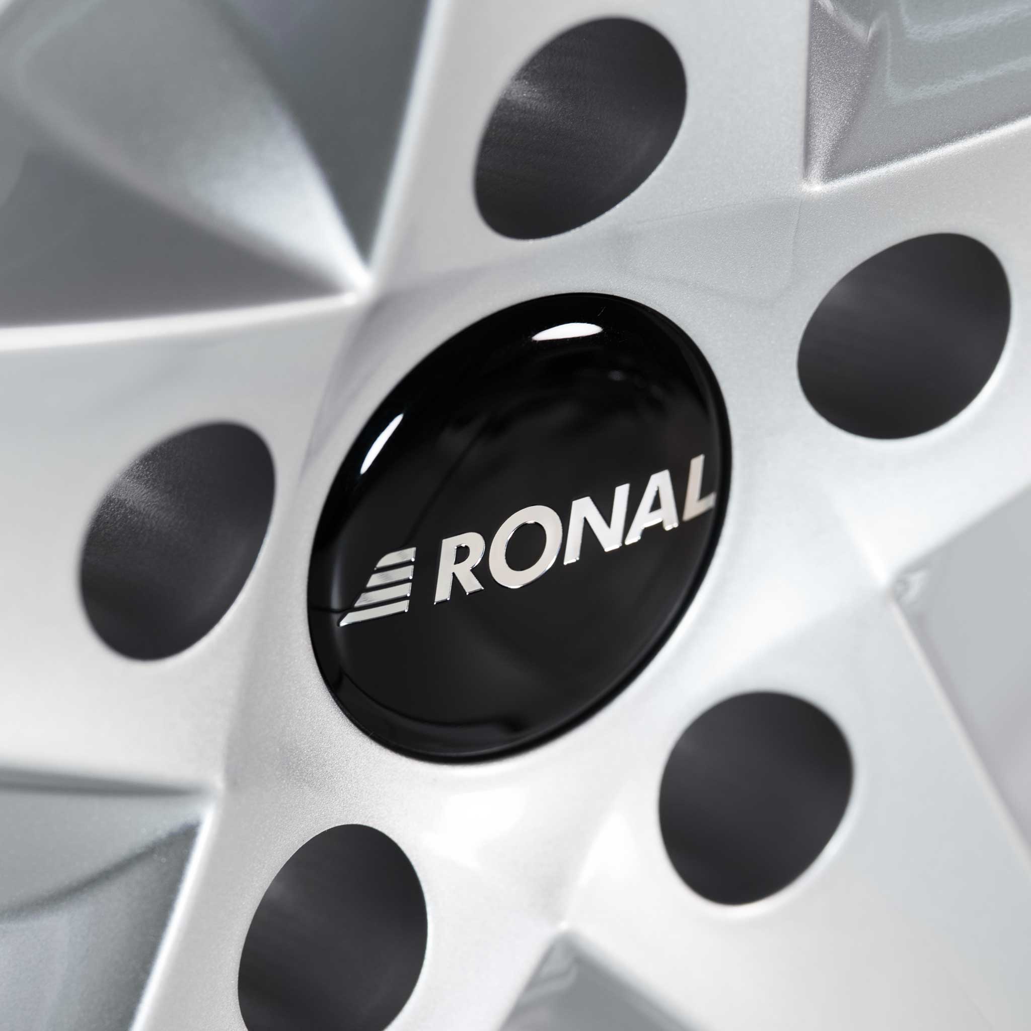 Ronal R41 Silver Alloy Wheel Product Image #4